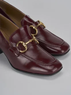 Mocassini tacco 5cm vernice bordo'