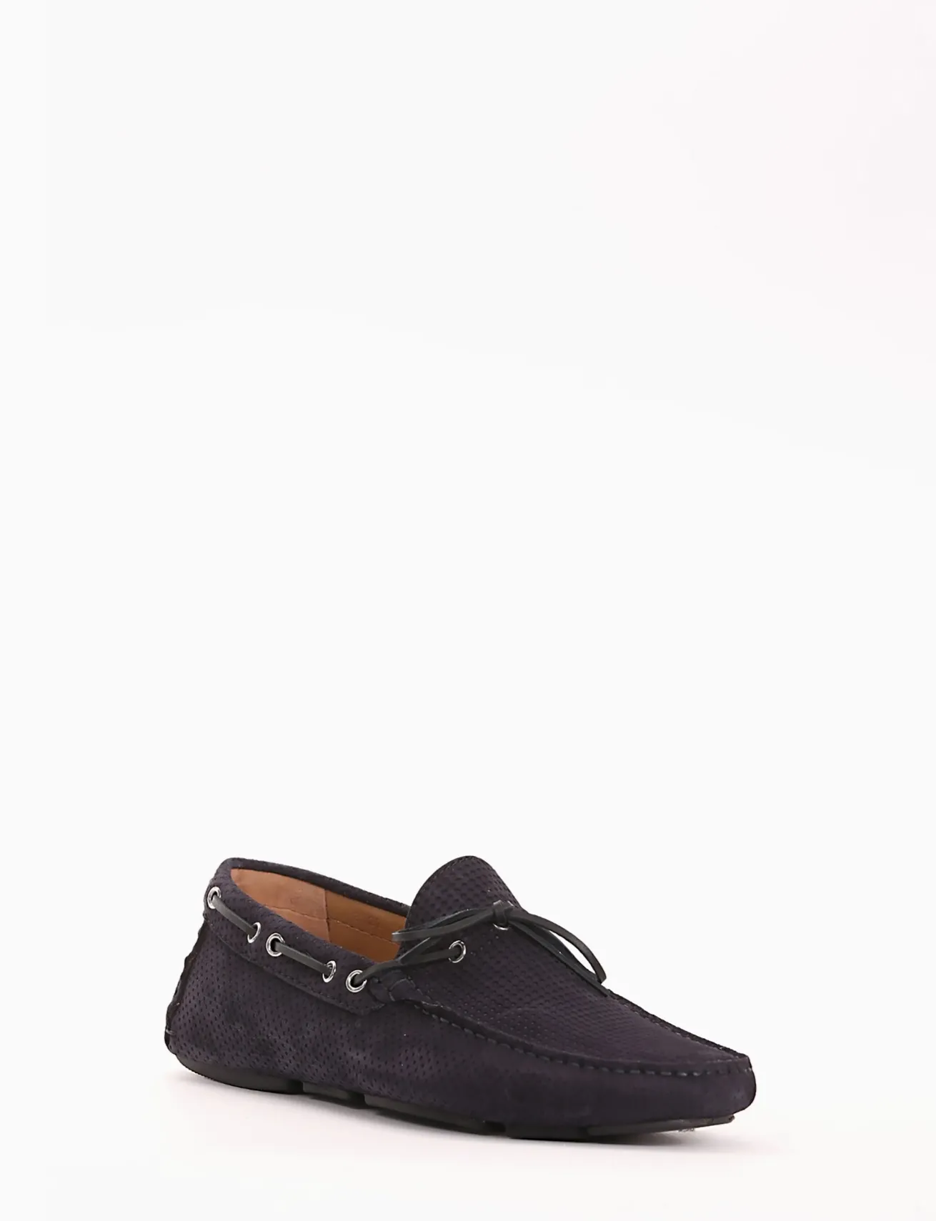 mocassino fondo gomma e soletto interno in vera pelle. Tomaia in morbidissimo camoscio con traforatura a piccoli quadrati blu