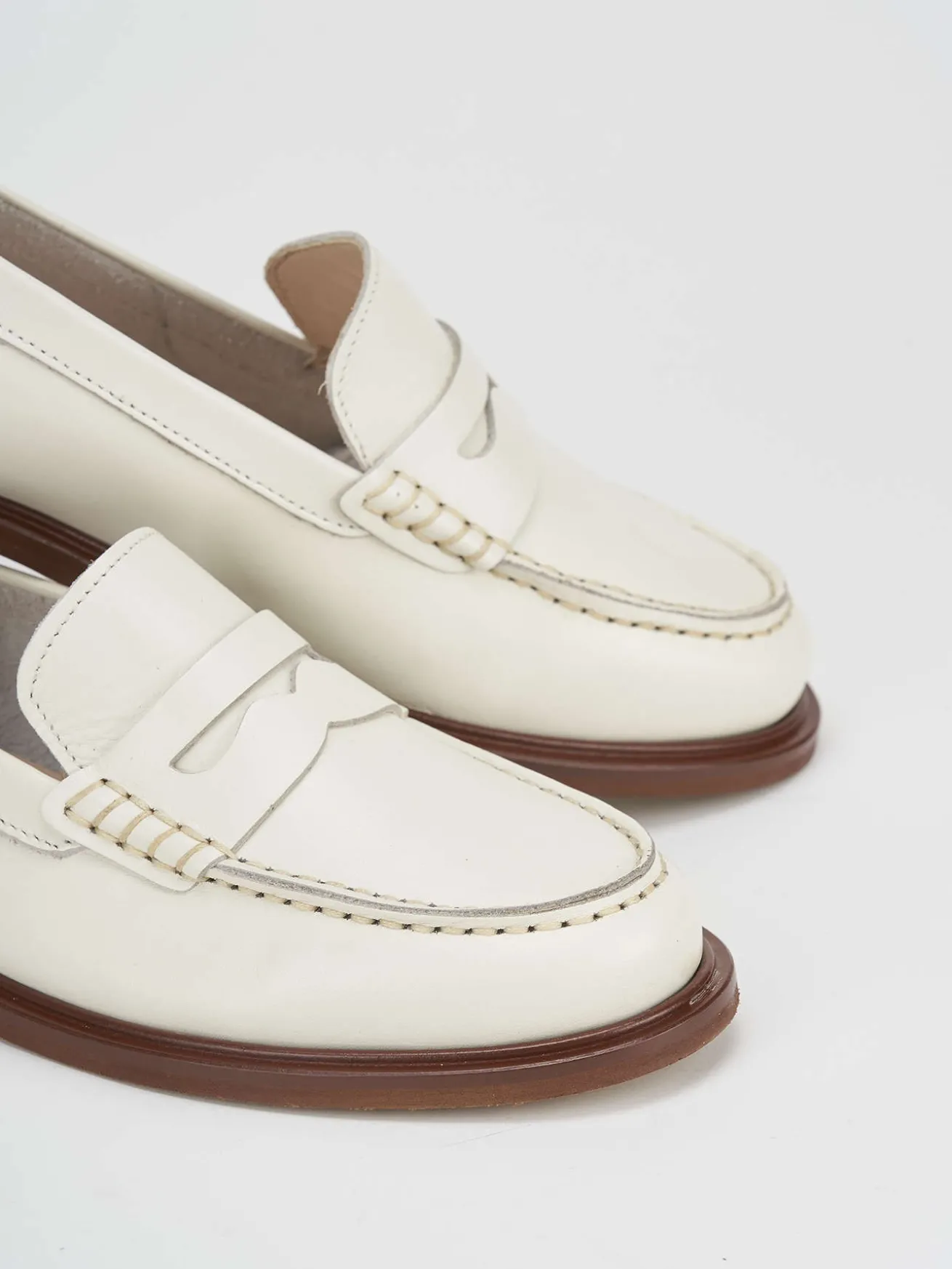 Mocassino tacco 1 cm bianco pelle