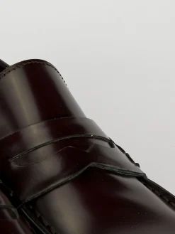 Mocassino tacco 2 cm bordo' pelle