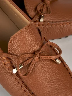 Mocassino tacco 1 cm marrone pelle