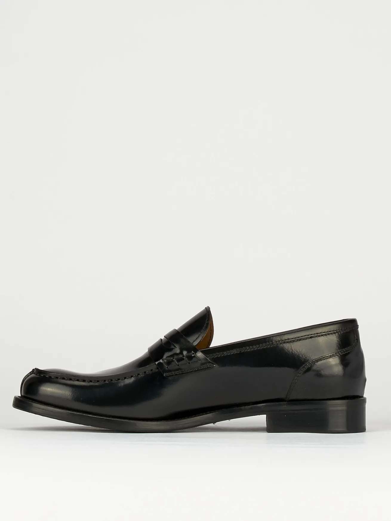Mocassino tacco 2 cm nero pelle