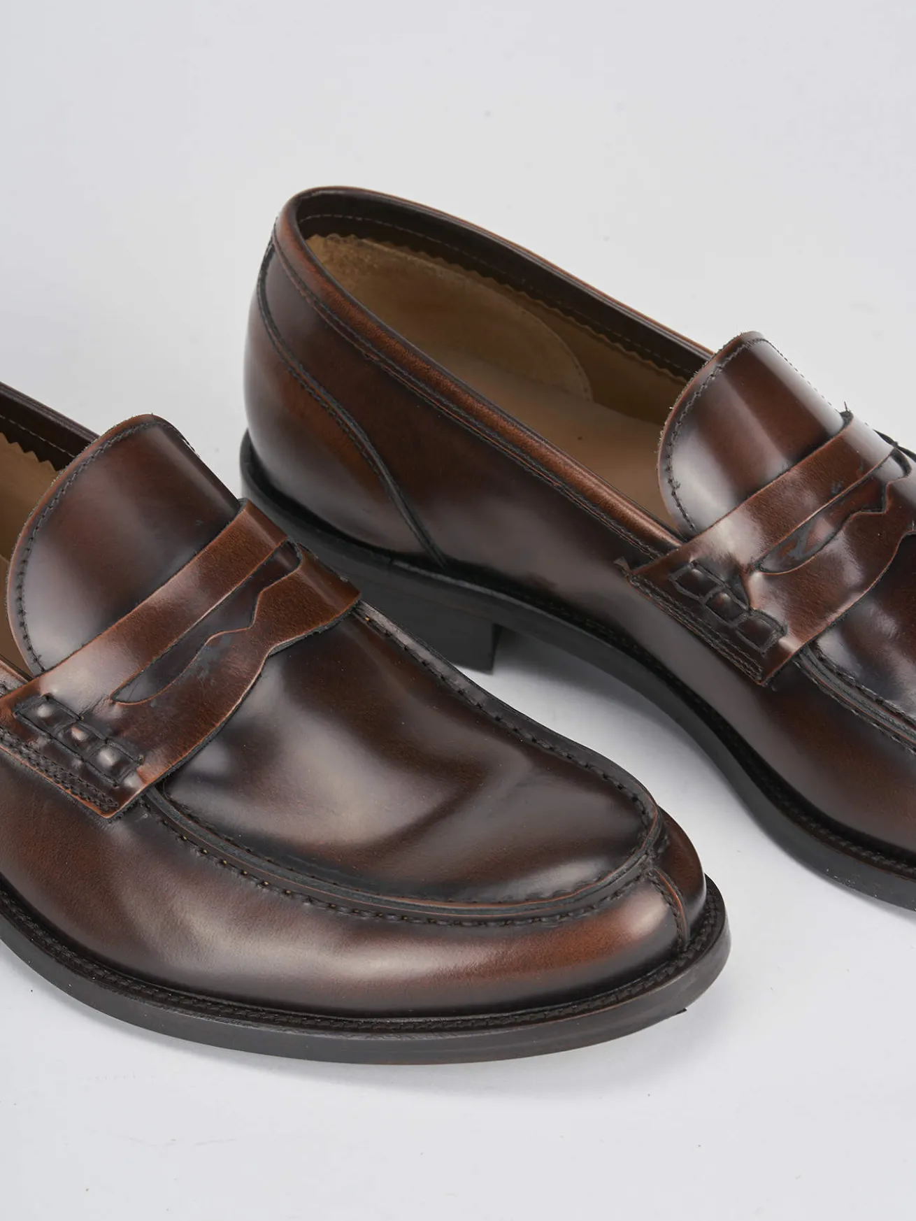 Mocassino testa pelle