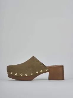 Sabot tacco 5 cm verde camoscio