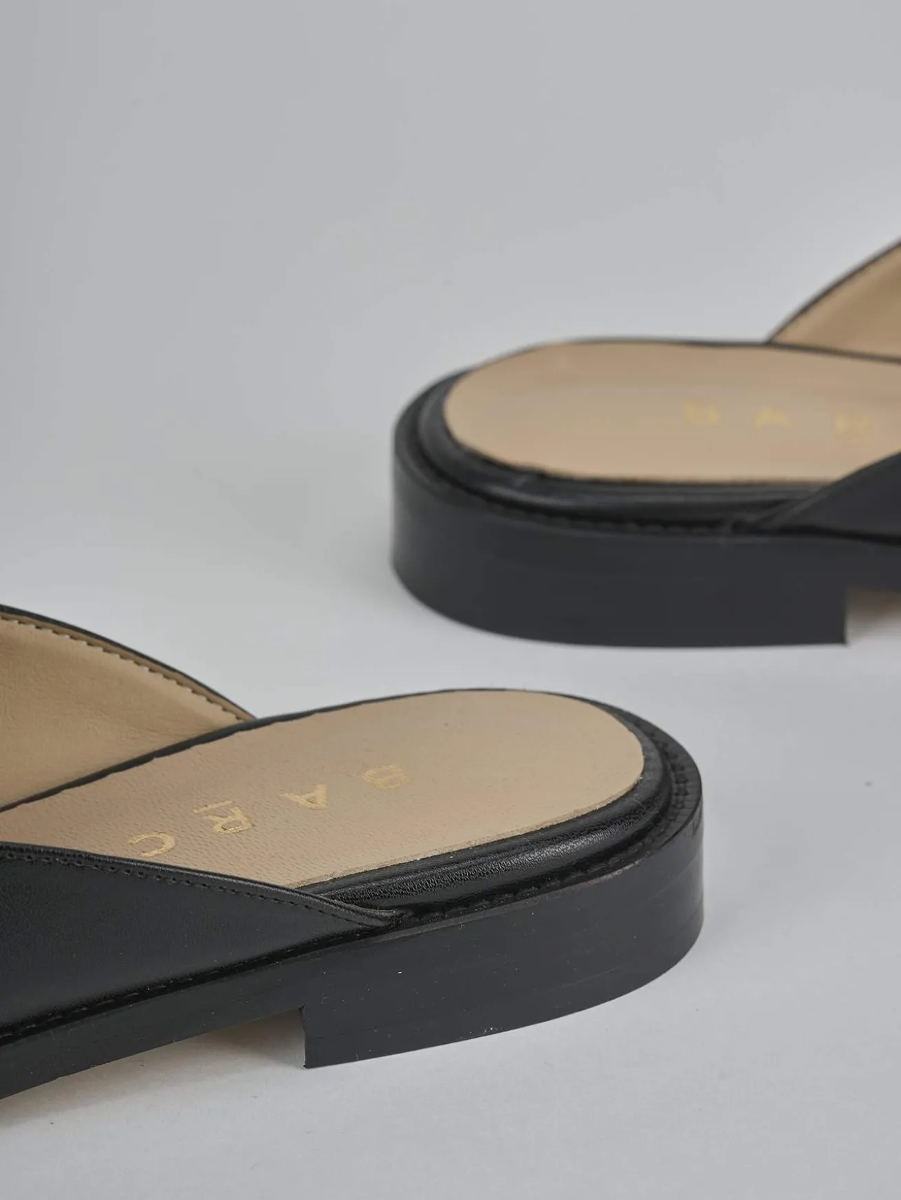 Sabot tacco 2cm pelle nero