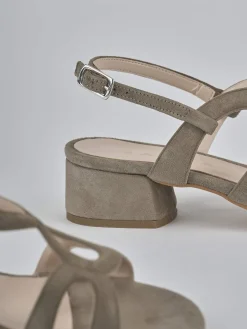 Sandali tacco 3cm camoscio beige