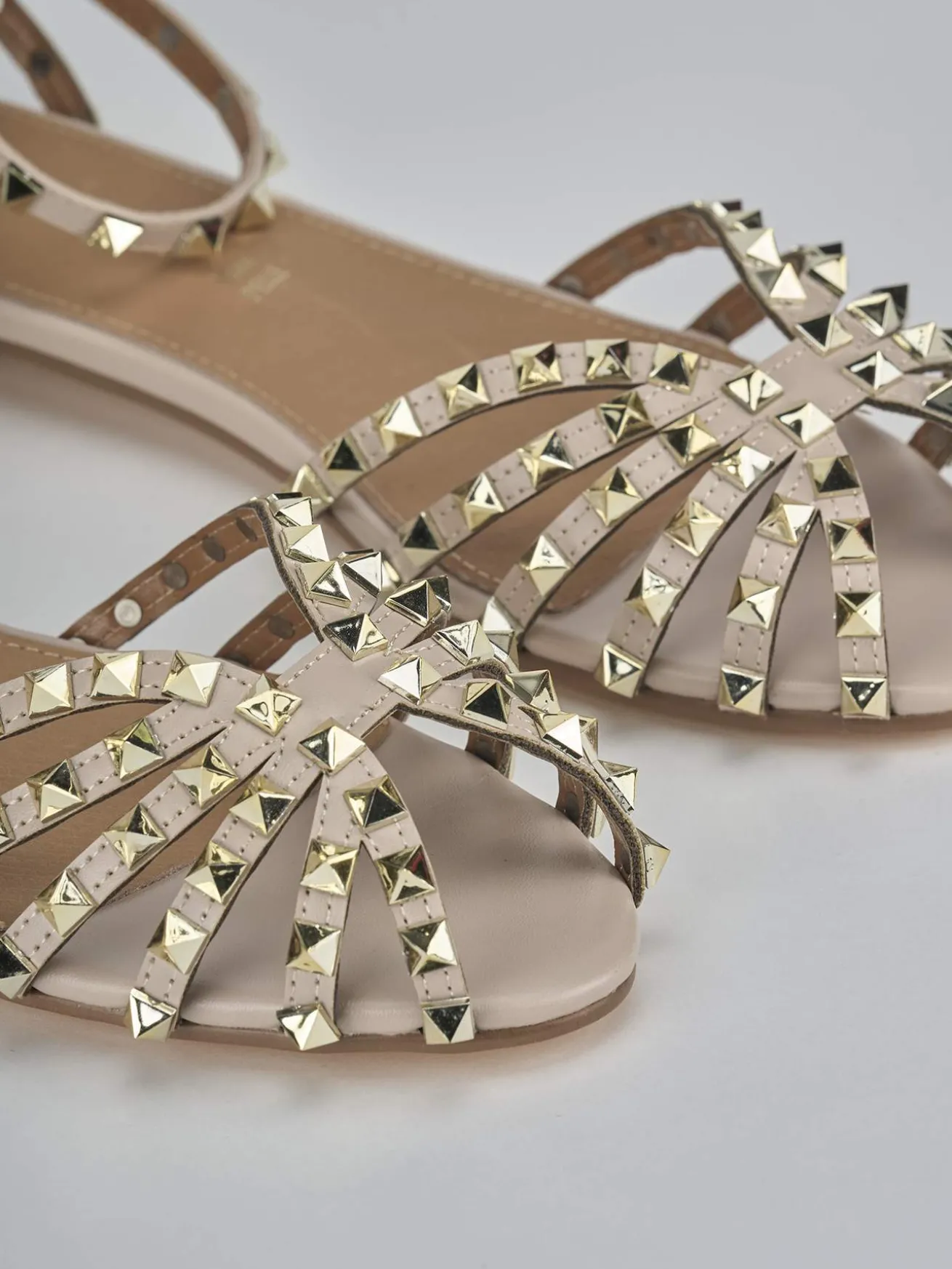 Sandali tacco 1cm camoscio sostenible beige