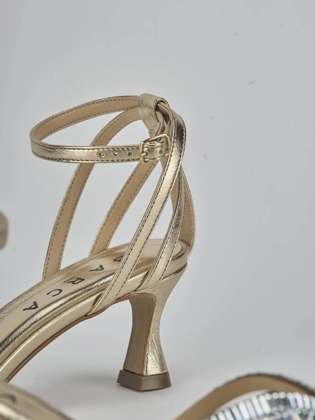 Sandali tacco 9cm laminato oro