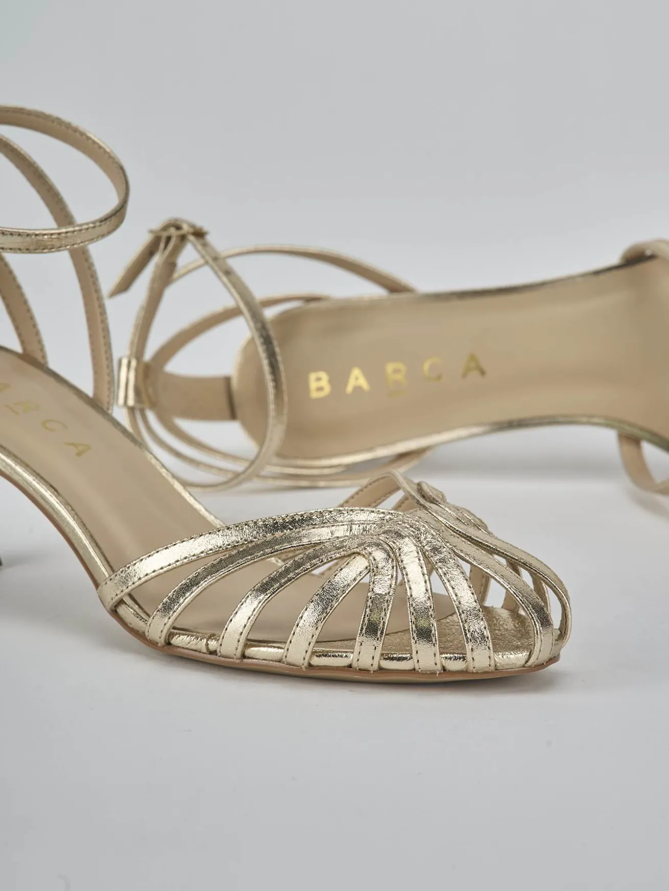 Sandali tacco 5cm laminato oro