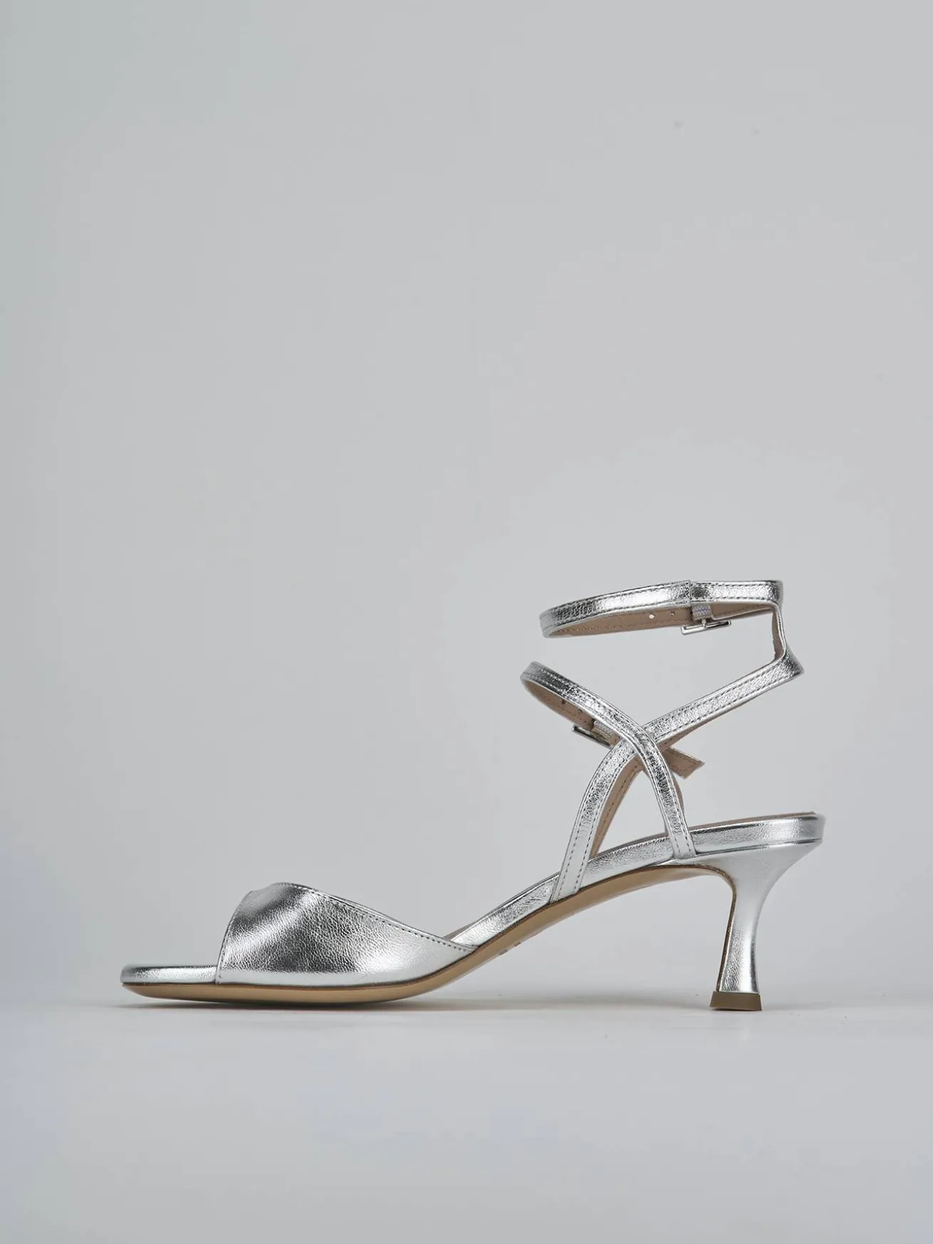 Sandali tacco 5cm laminato argento