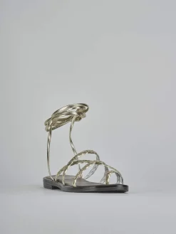 Sandali tacco 1cm laminato oro