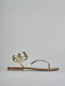 Sandali tacco 1cm laminato oro