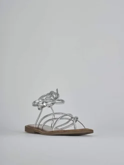 Sandali tacco 1cm laminato argento