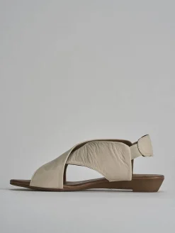 Sandali tacco 1cm pelle beige