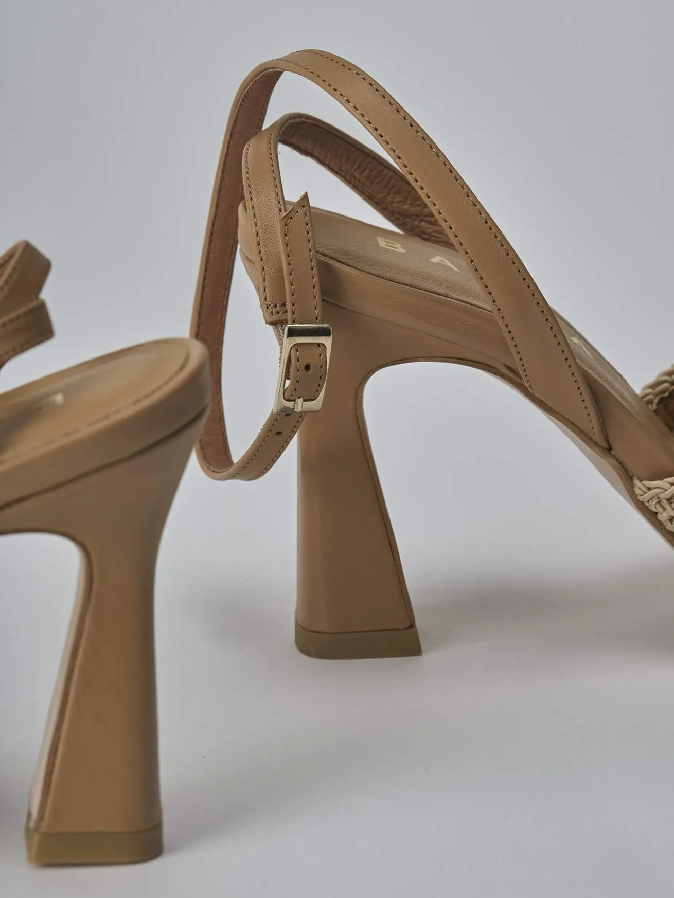 Sandali tacco 9cm pelle beige