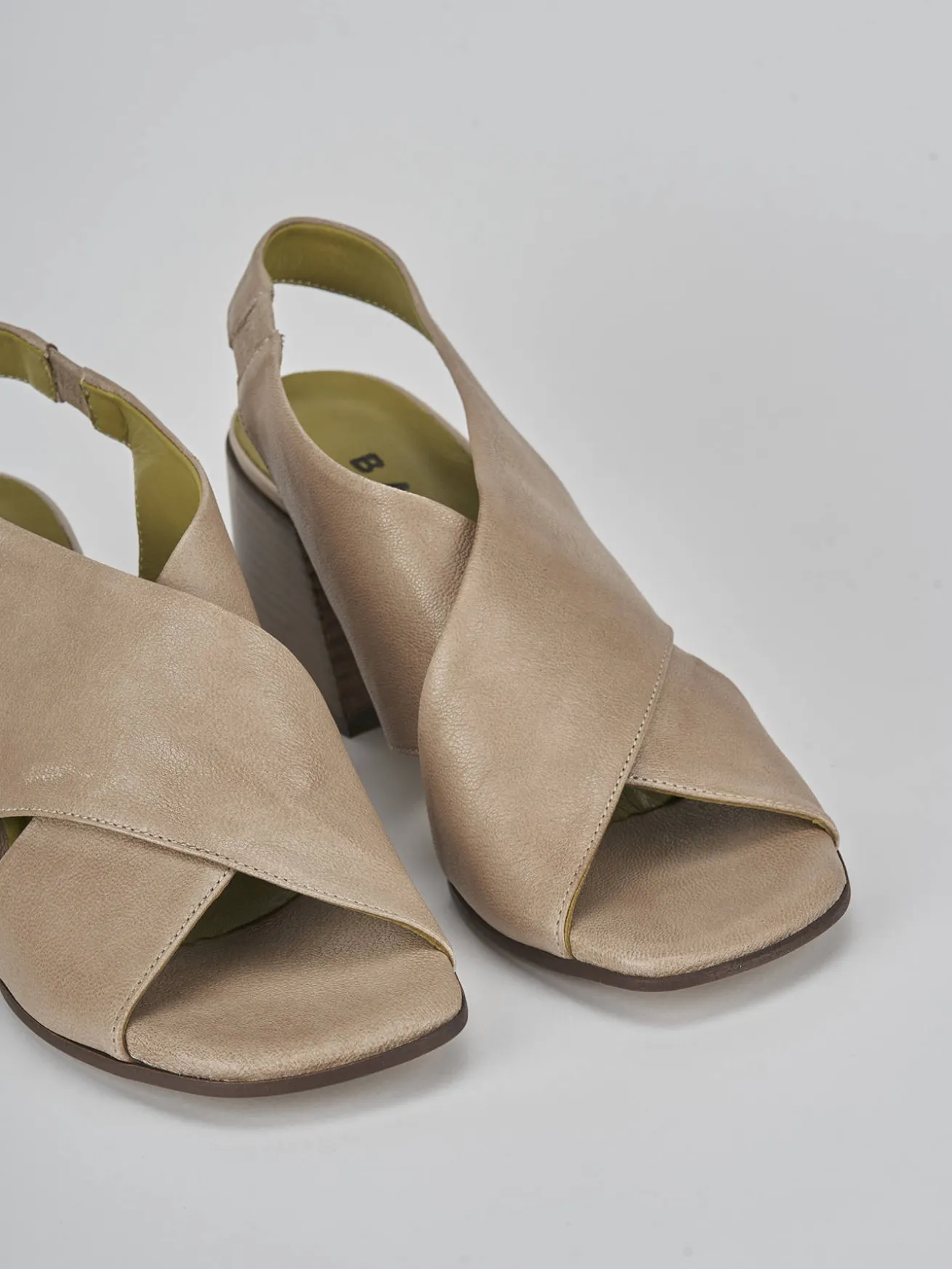 Sandali tacco 5cm pelle beige