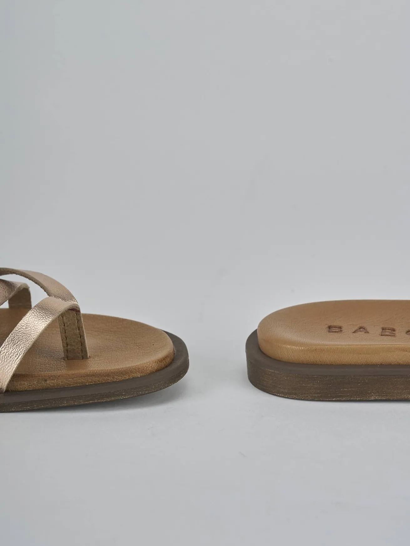 Sandali tacco 1cm pelle bronzo