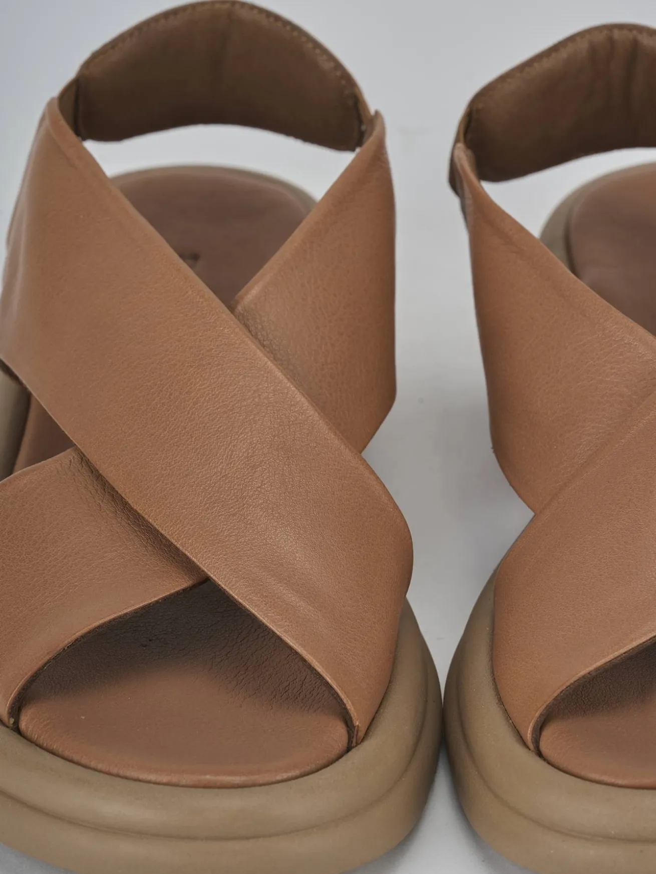 Sandali tacco 3cm pelle marrone