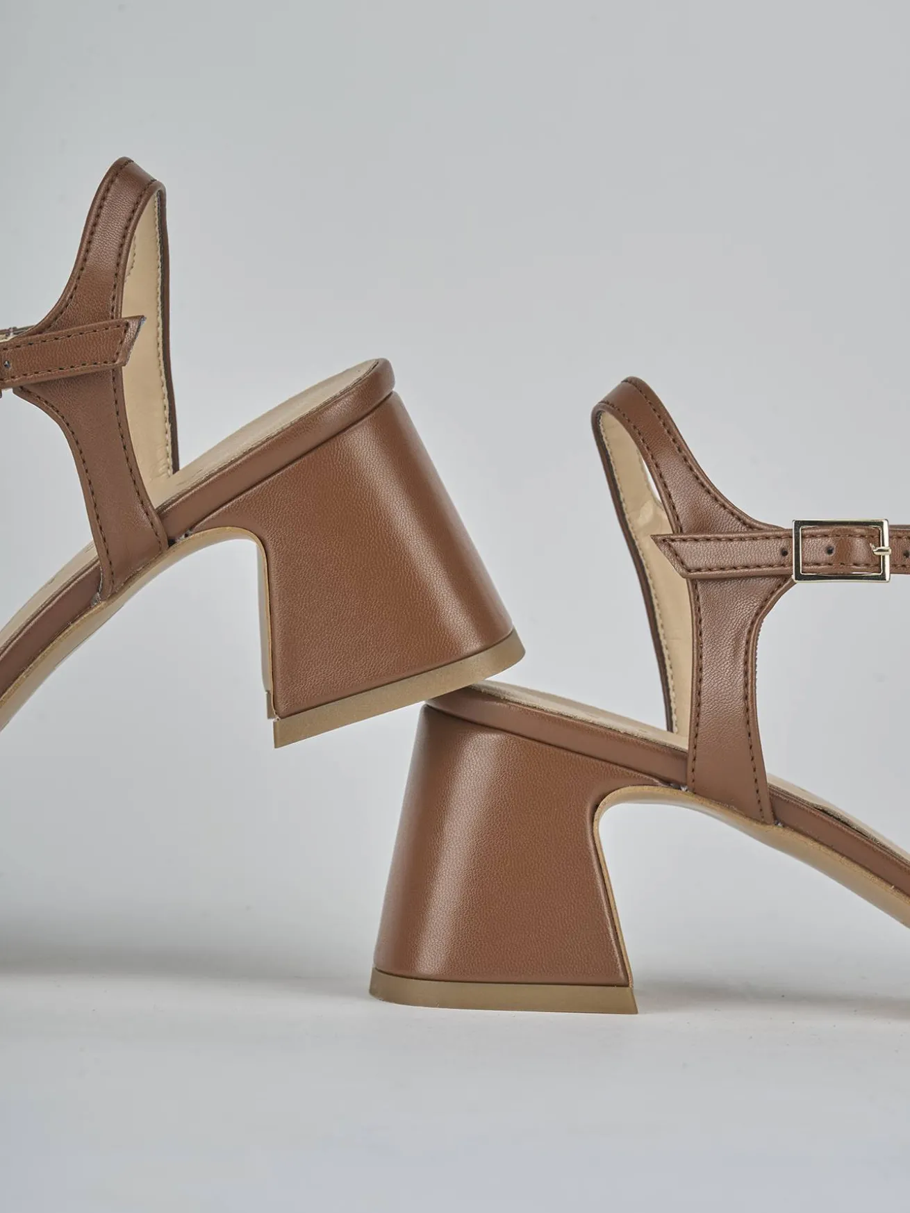 Sandali tacco 5cm pelle marrone