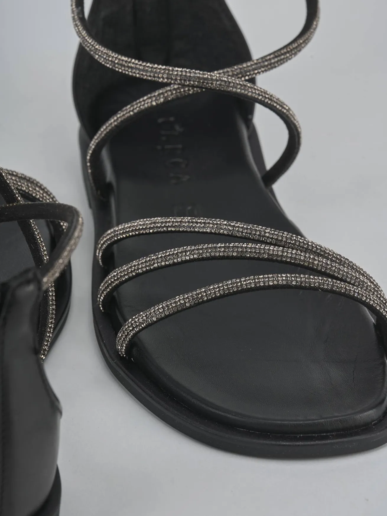 Sandali tacco 1cm pelle nero