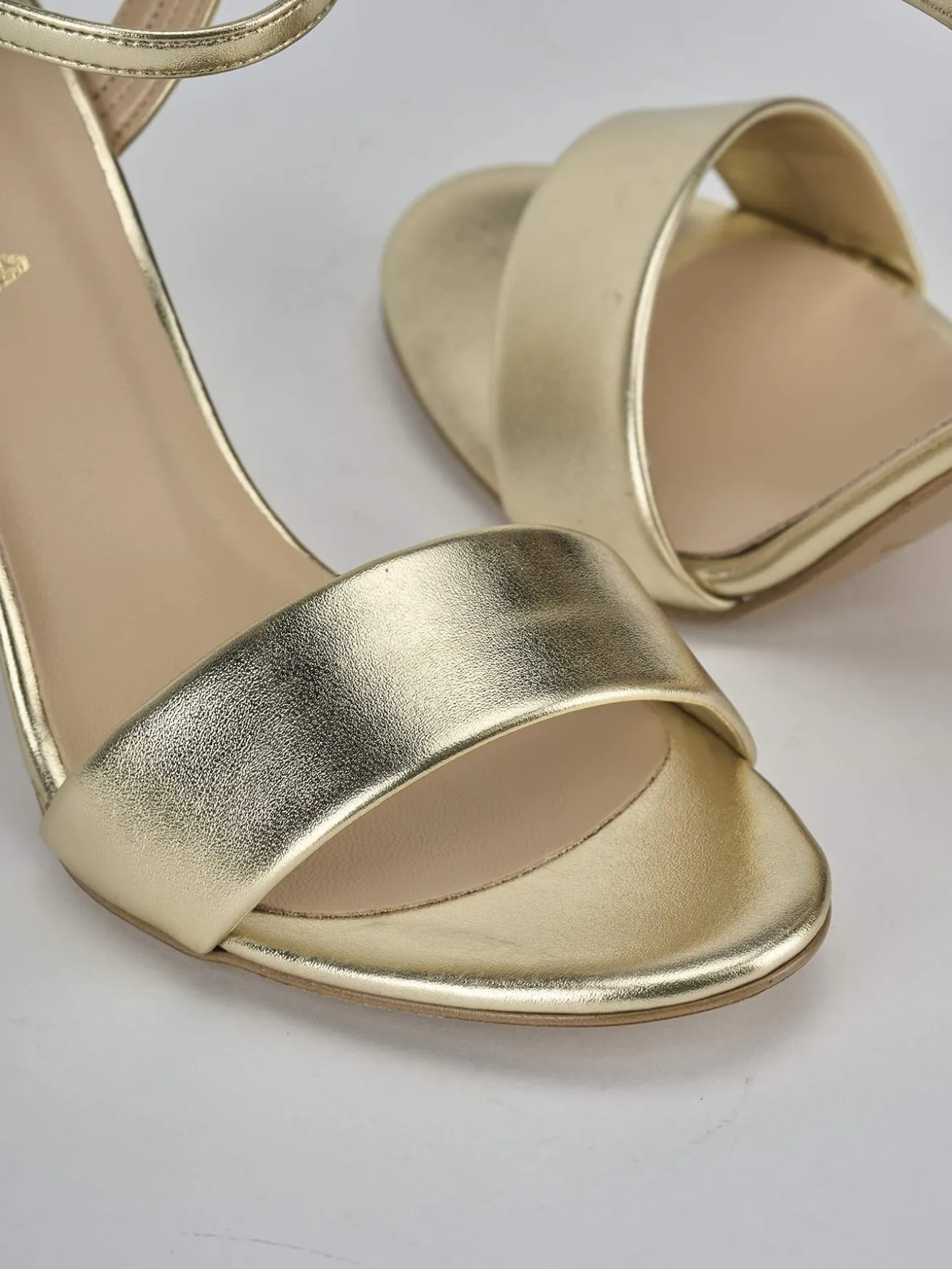 Sandali tacco 7cm pelle oro