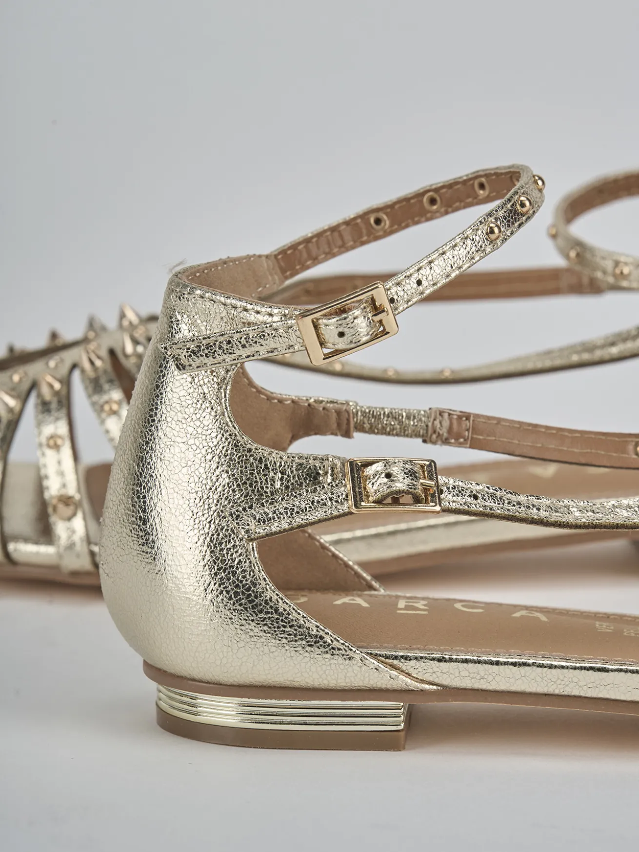 Sandali tacco 2cm pelle sostenibile oro