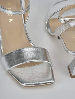 Sandalo tacco 7 cm argento pelle