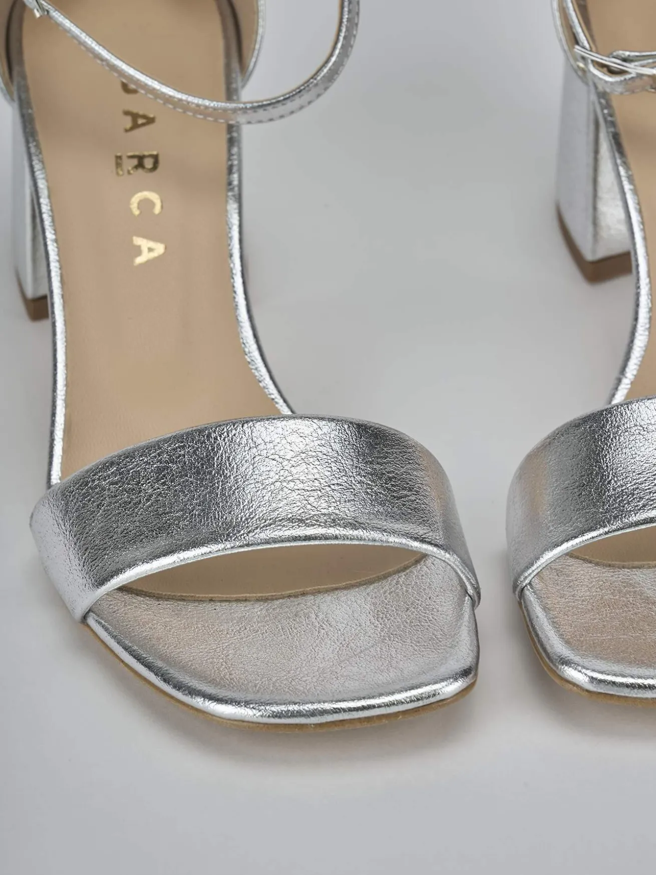 Sandalo tacco 6 cm argento pelle