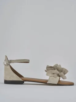 Sandalo tacco 1 cm beige camoscio