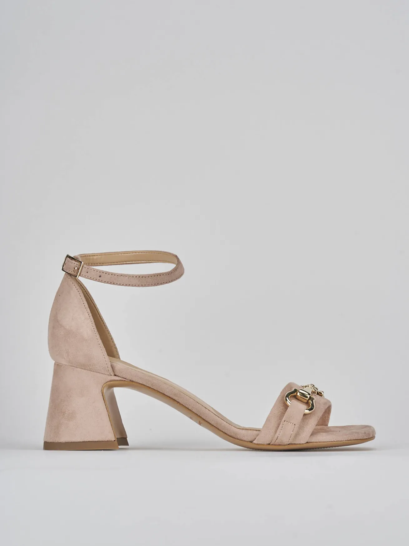 Sandalo tacco 6 cm beige camoscio