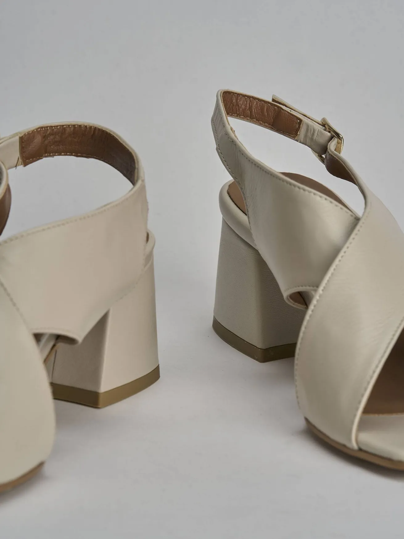 Sandalo tacco 5 cm bianco pelle