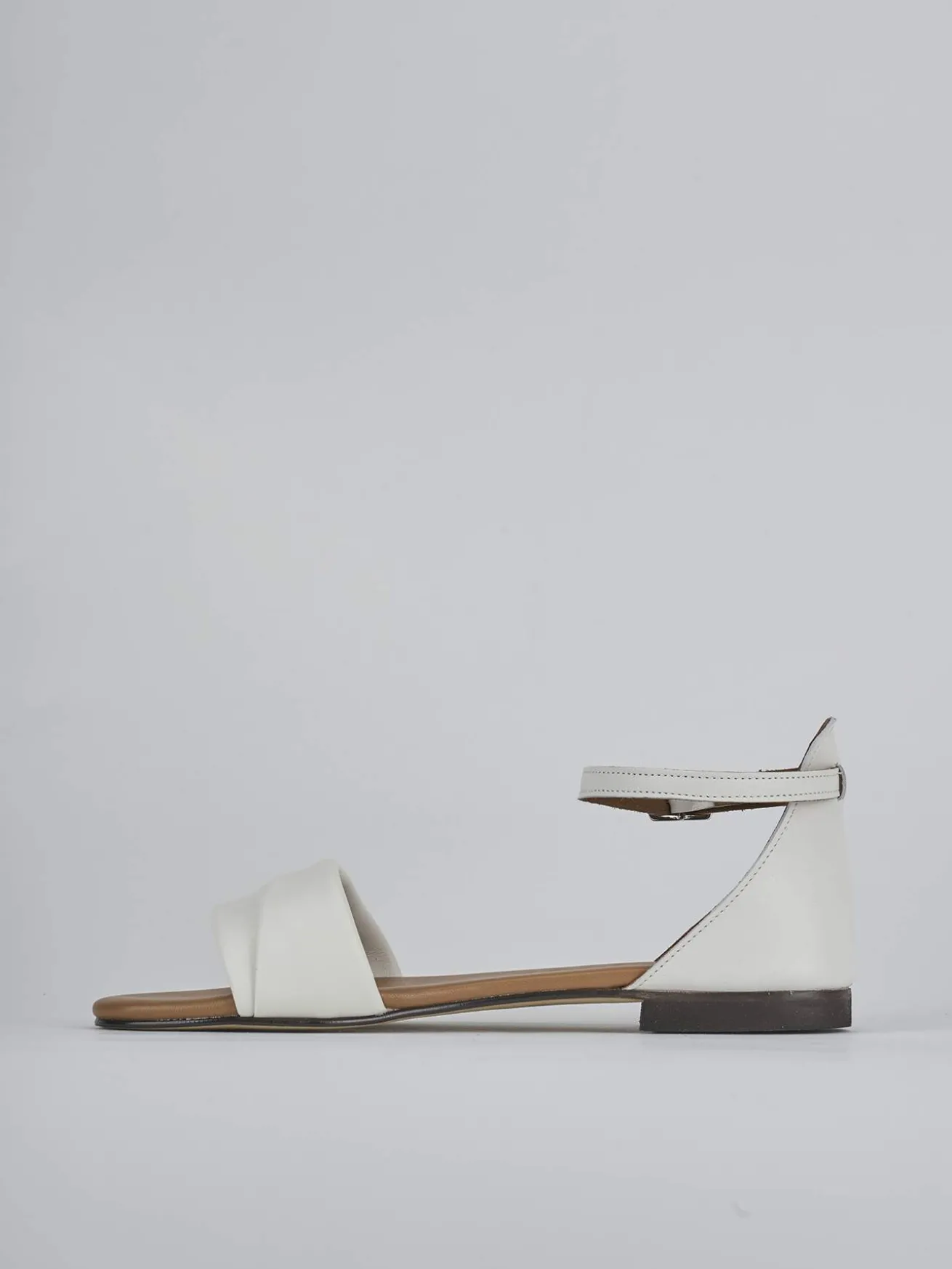 Sandalo tacco 1 cm bianco pelle