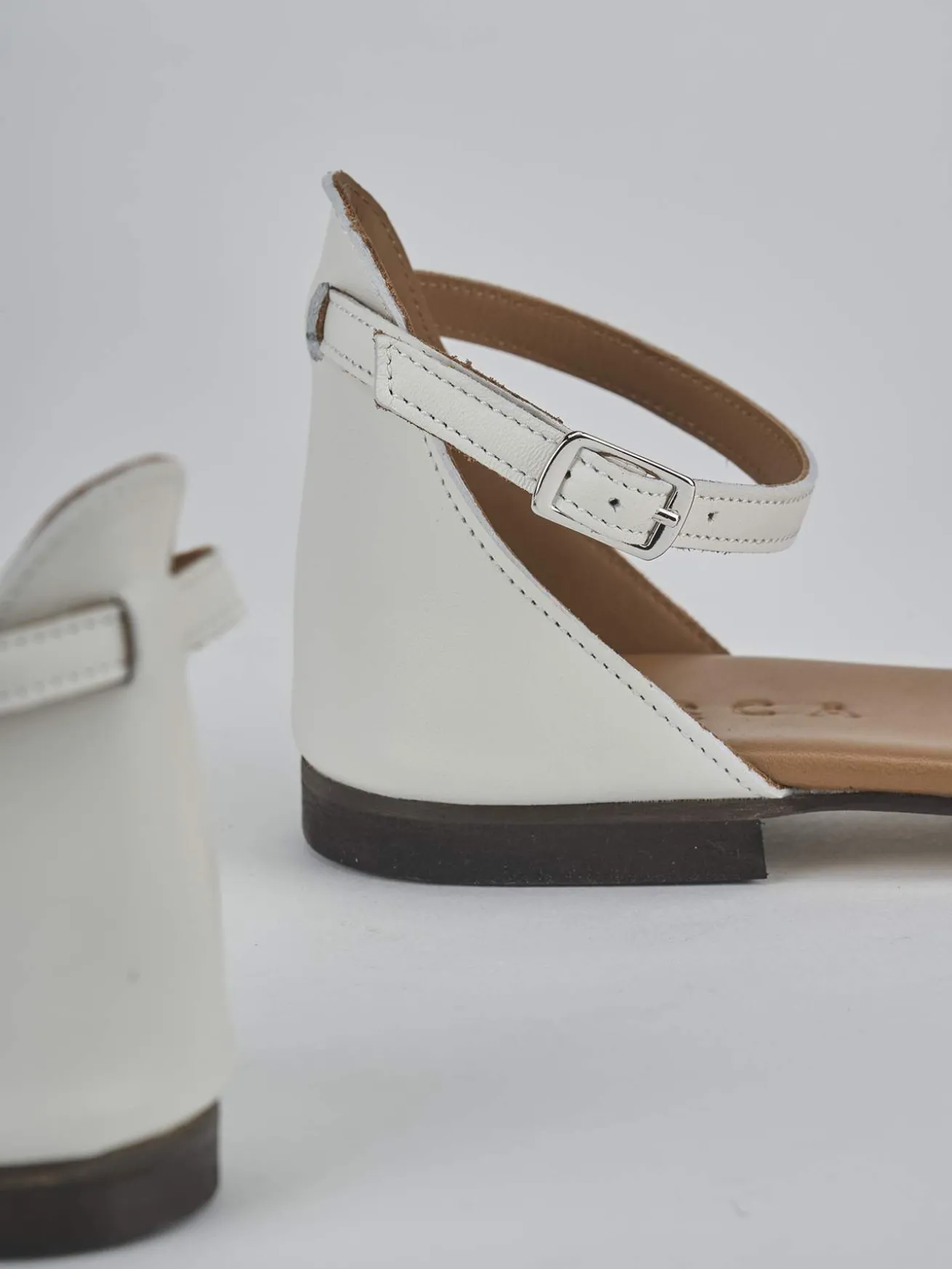 Sandalo tacco 1 cm bianco pelle