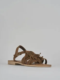 Sandalo tacco 1 cm marrone camoscio