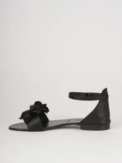 sandalo tacco 1 cm nero