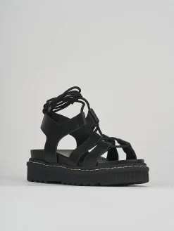 Sandalo tacco 1 cm nero