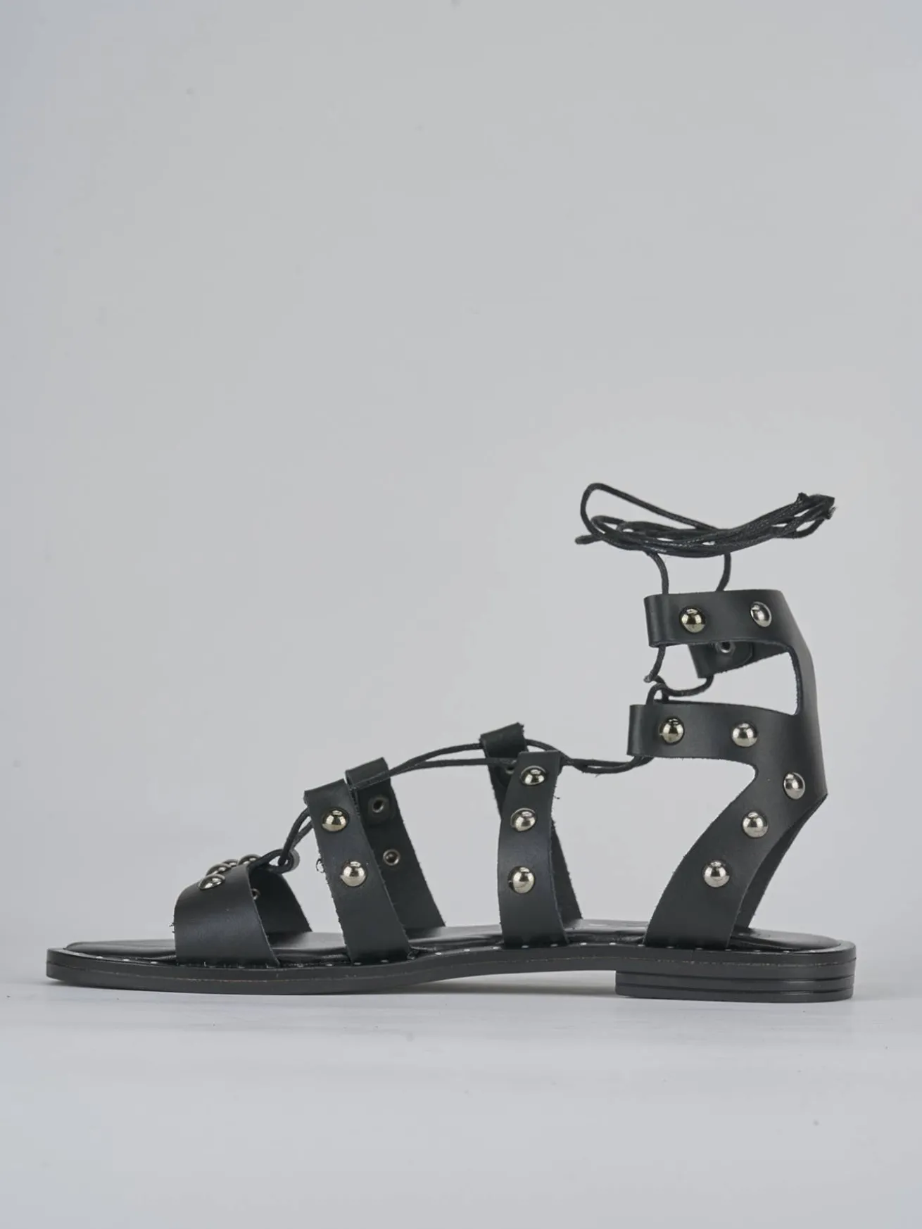 Sandalo tacco 1 cm nero pelle