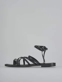 Sandalo tacco 1 cm nero pelle