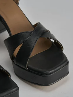 Sandalo tacco 8 cm nero pelle