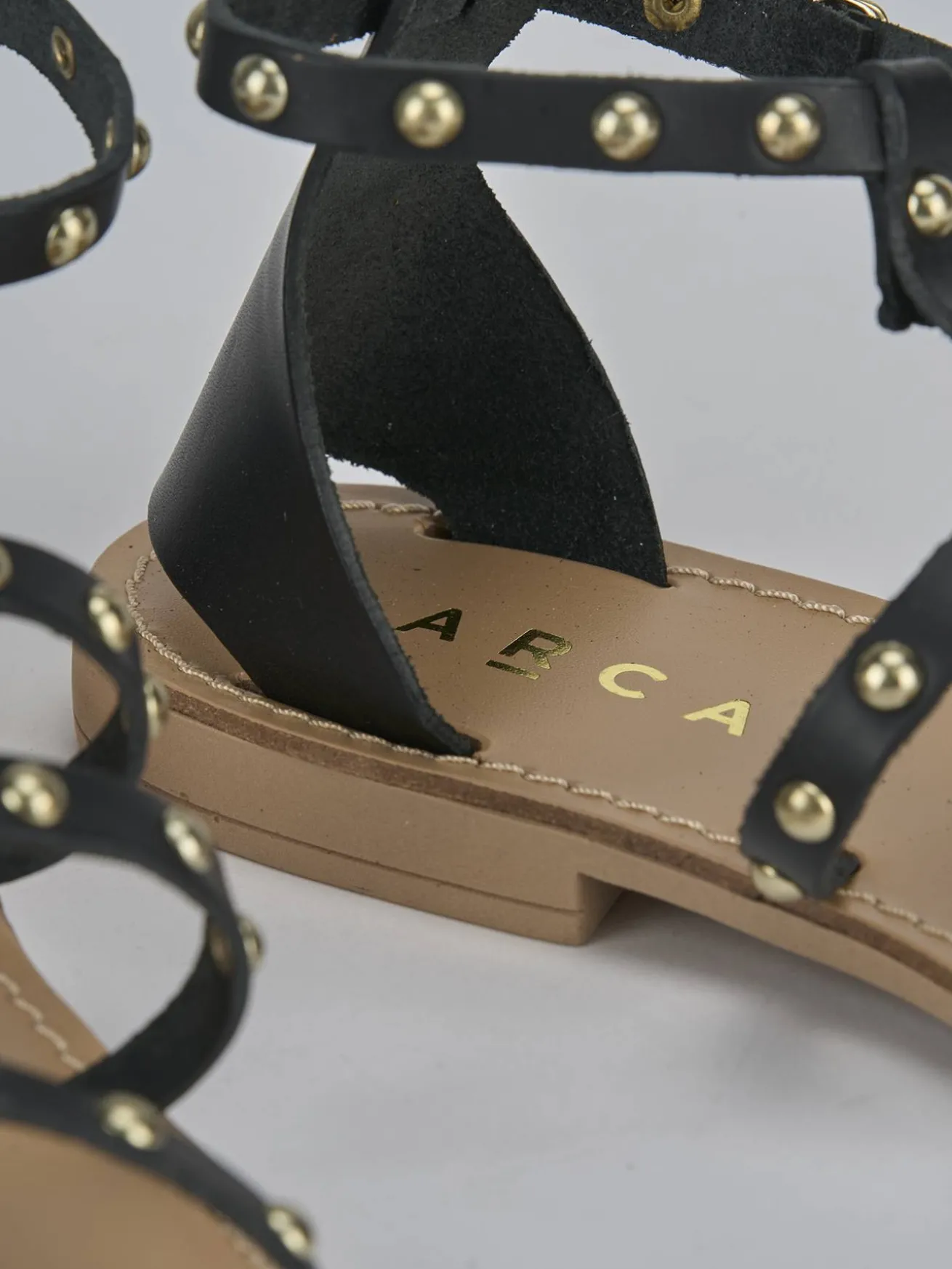 Sandalo tacco 1 cm nero pelle