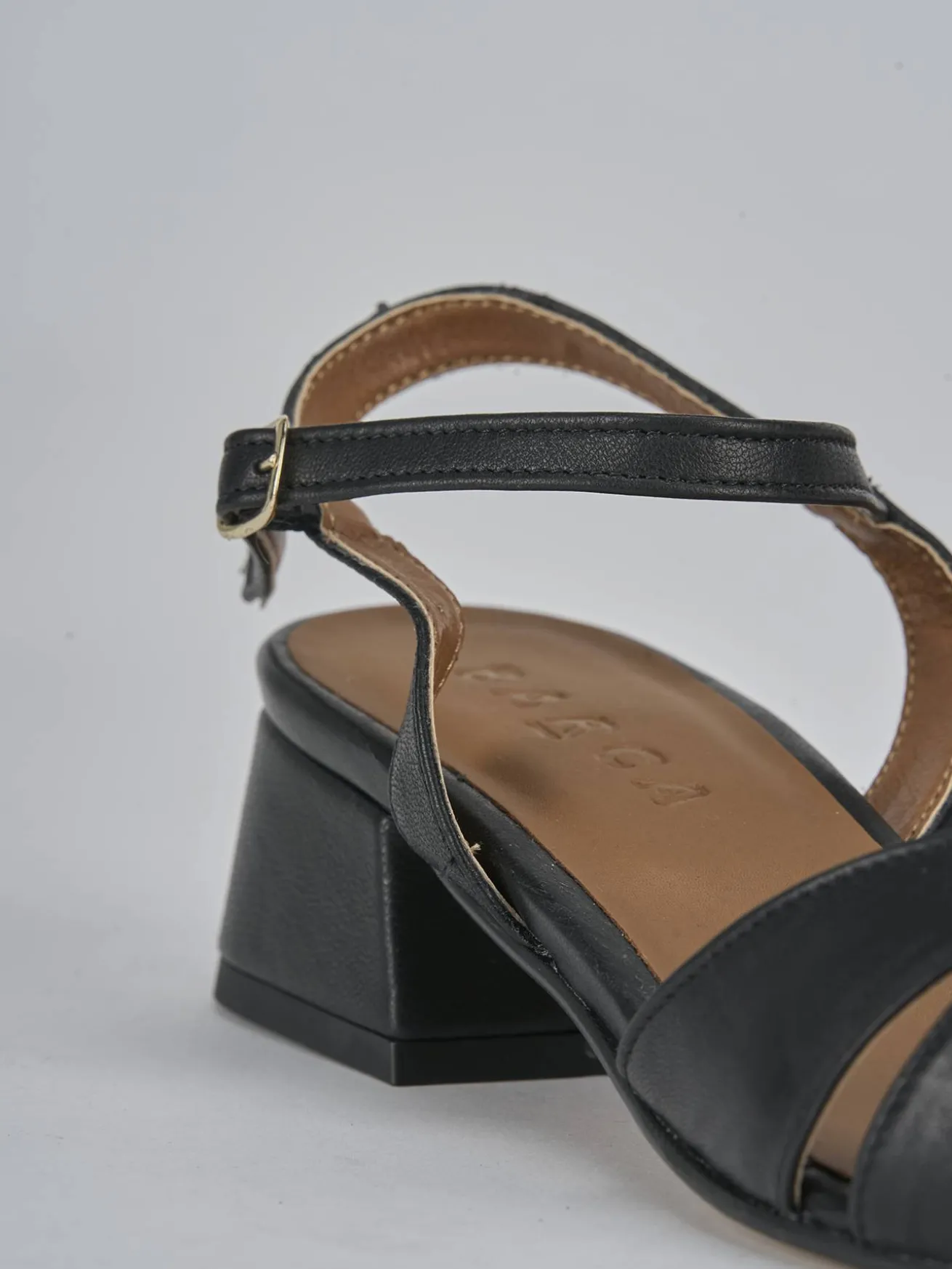 Sandalo tacco 3 cm nero pelle