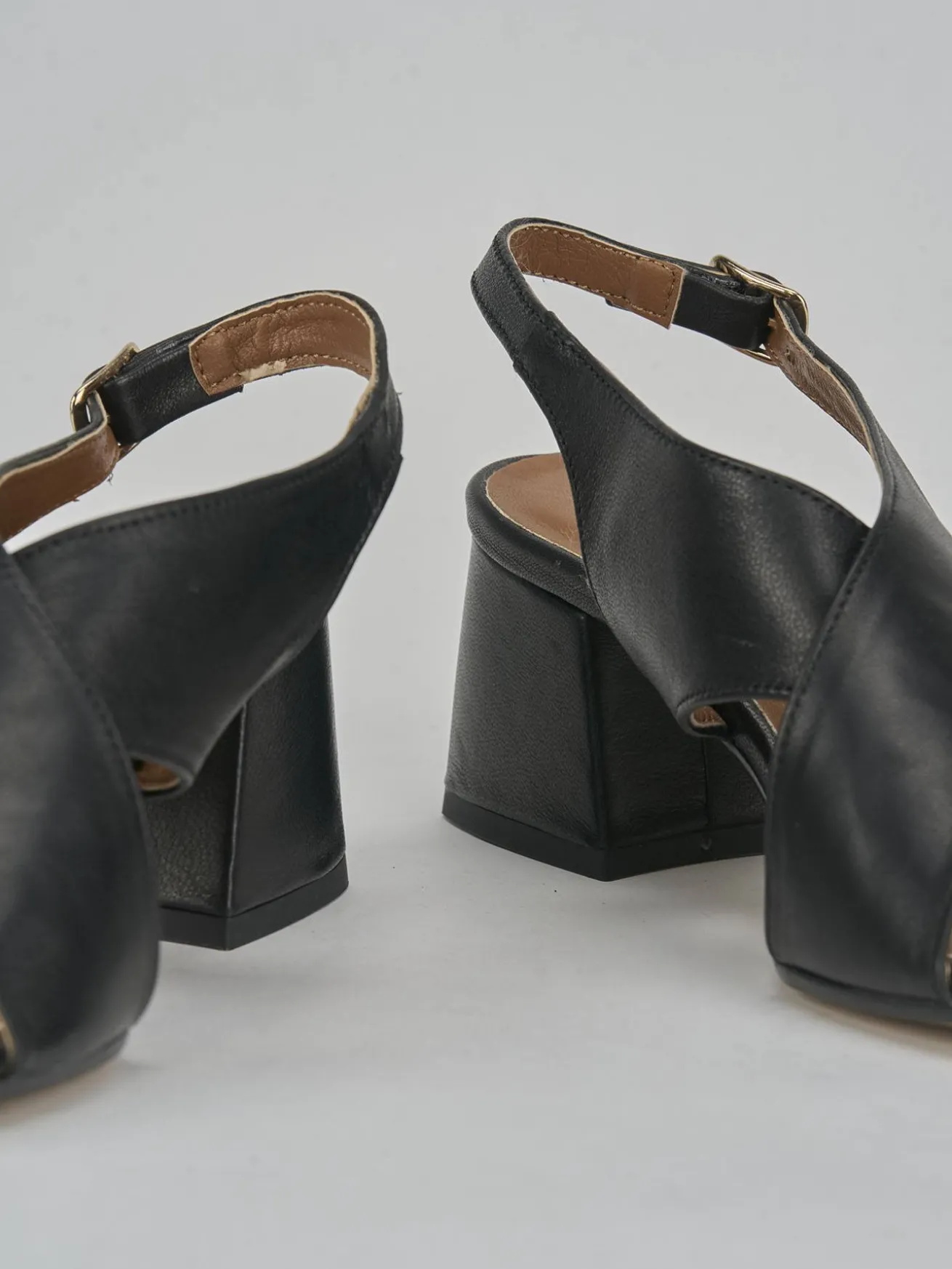 Sandalo tacco 5 cm nero pelle