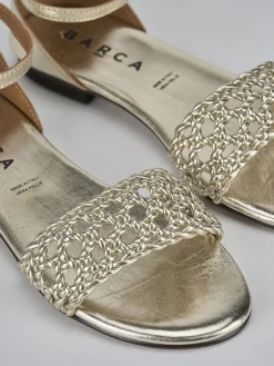 Sandalo tacco 1 cm oro laminato