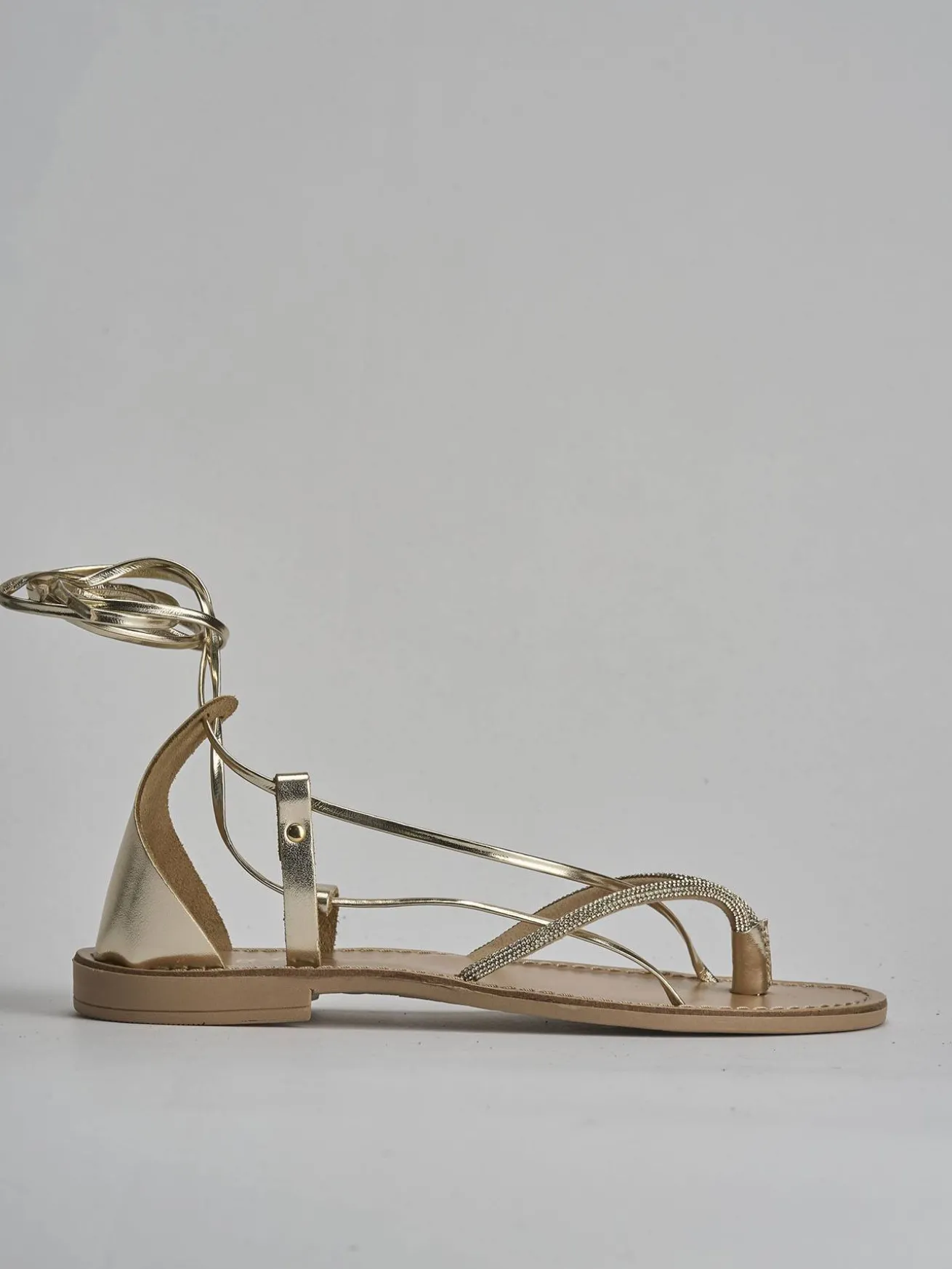 Sandalo tacco 1 cm oro pelle