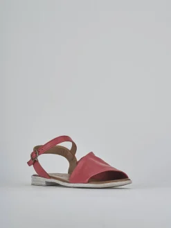 Sandalo tacco 1 cm rosso pelle