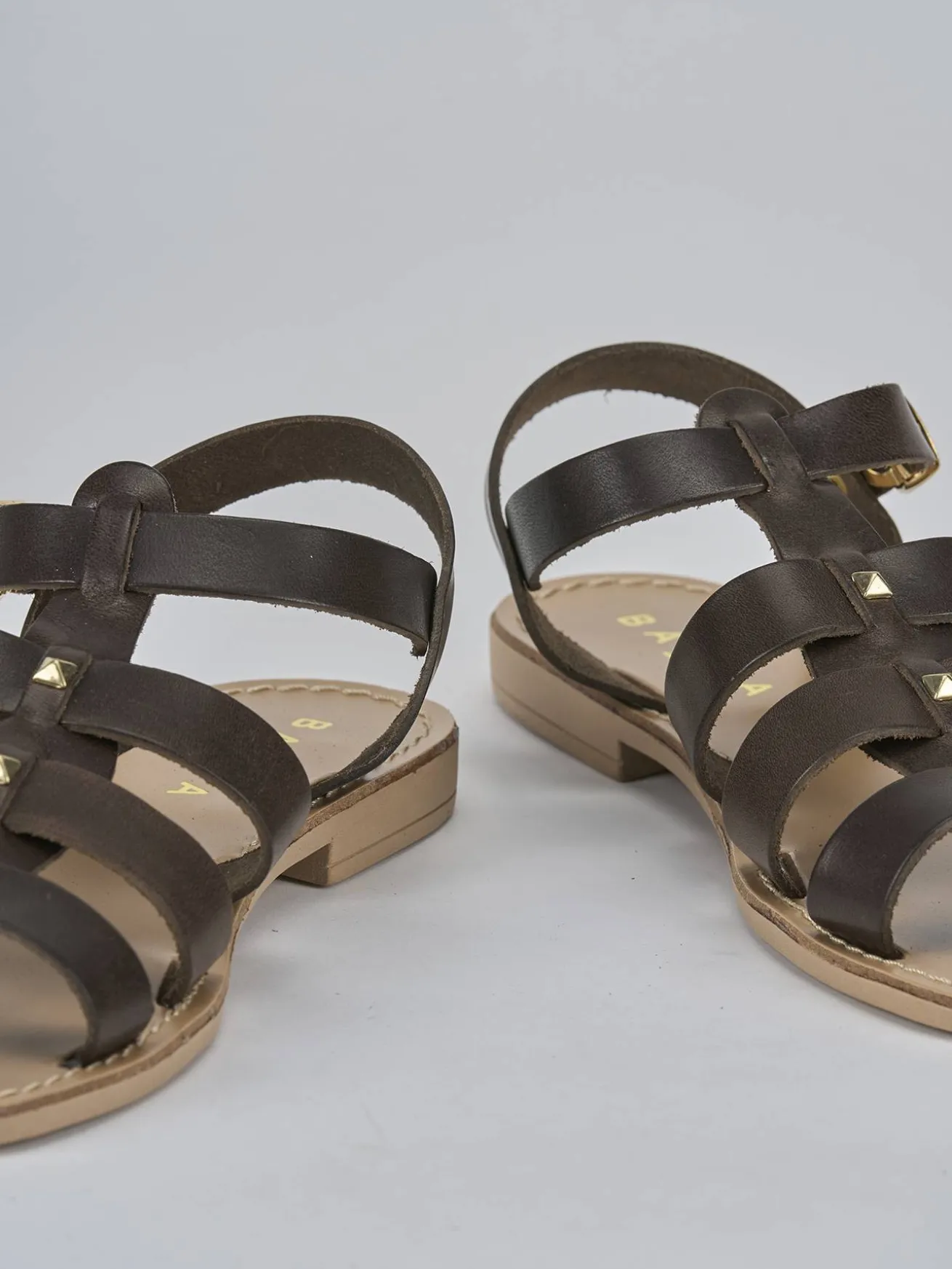 Sandalo tacco 1 cm testa pelle