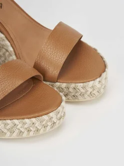 Sandalo zeppa 9 cm marrone pelle