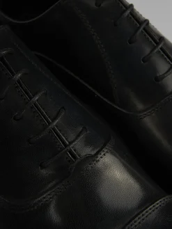 Scarpa lacci tacco 2 cm nero pelle