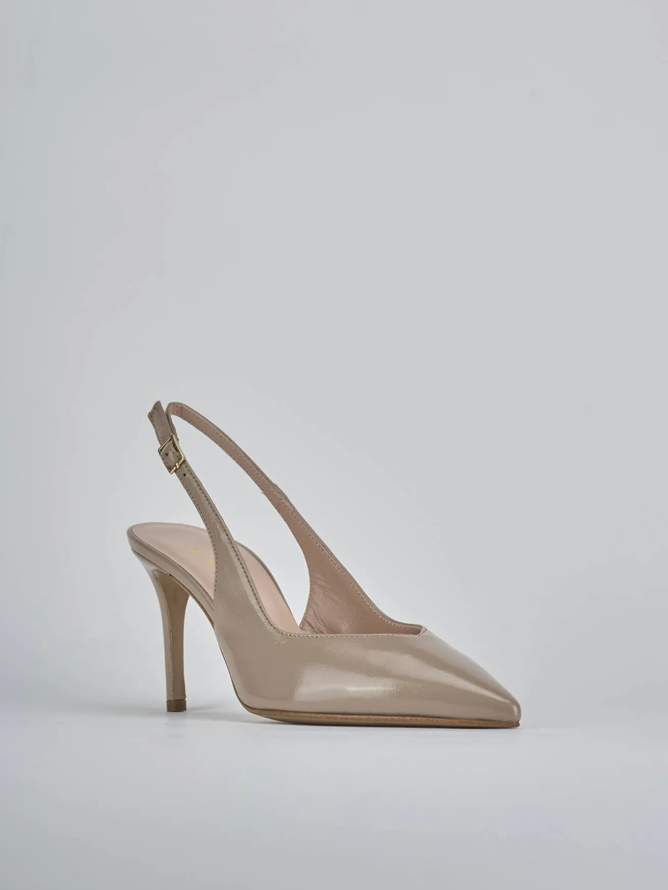 Slingback decolte tacco 7 cm beige vernice