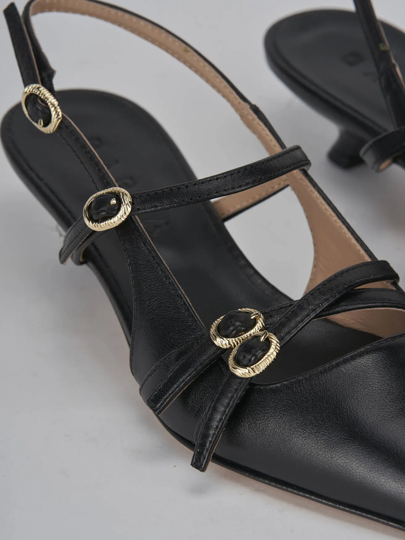 Slingback tacco 3cm pelle nero